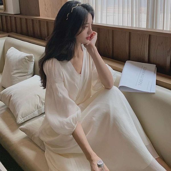 

gentle wind dress women's french v-neck in spring and summer, Black;gray