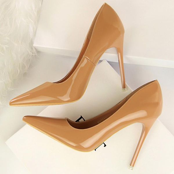 

dress shoes 2021 women .5cm high heels nude valentine pumps leather escarpins luxury glossy lady scarpins prom, Black