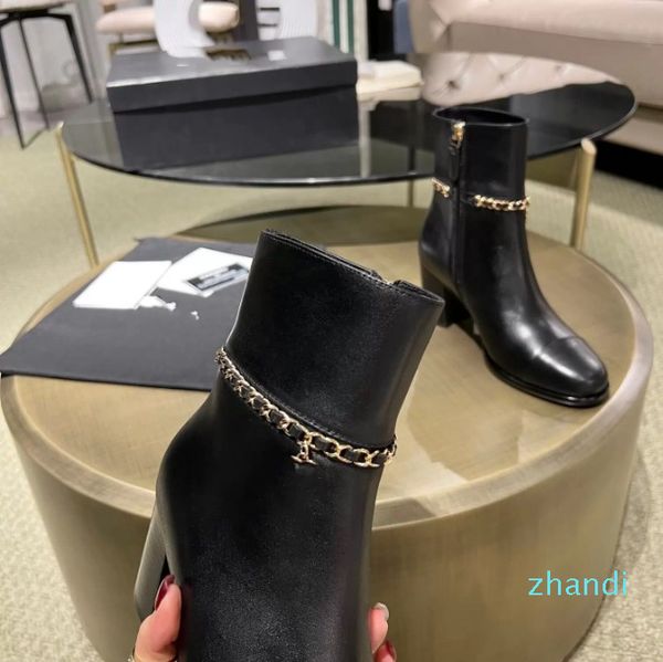 

2021 women's designer martin motorcycle boots 100% leather medal rough non slip winter casual fashion shoes5 eu35-40, Black
