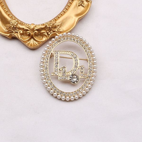 

french super beautiful pearl rhinestone stitching fashion atmosphere brooch femininity versatile brooch buckle, Silver