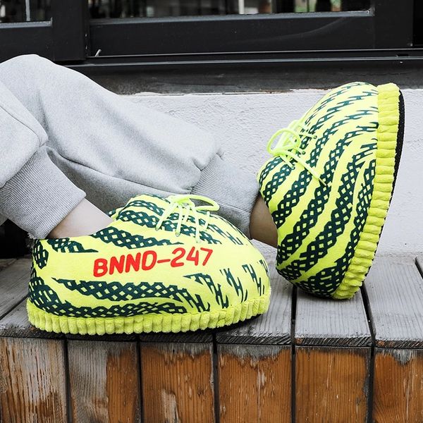 

Winter Unisex Cotton Shoes Male Indoor Warm Couple Sneakers Women/Men Cartoon Animal Couple Slippers EU35-42 Ladies Furry Slides