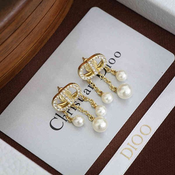 

design jewelry family letter pearl earrings women's 2021 new tassel asymmetric earrings, Silver