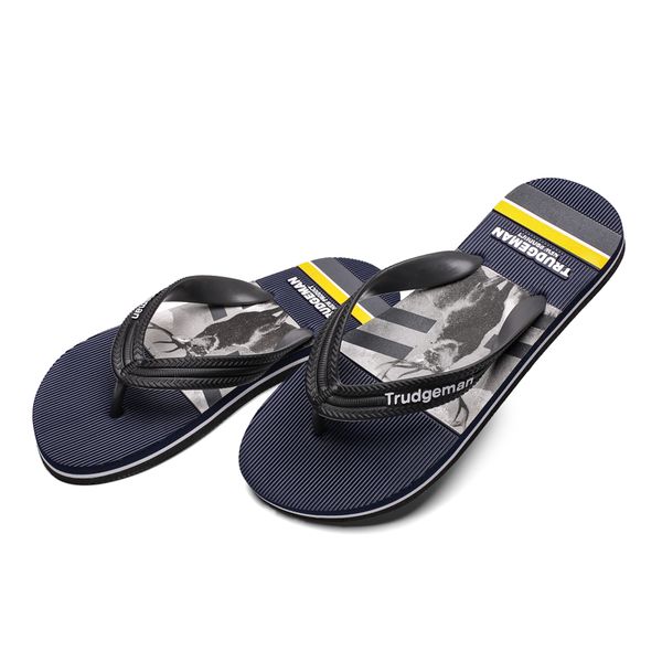 

2021 arrival cross-border slippers men's flip flops lightweight large size flip-flop beach men, Black