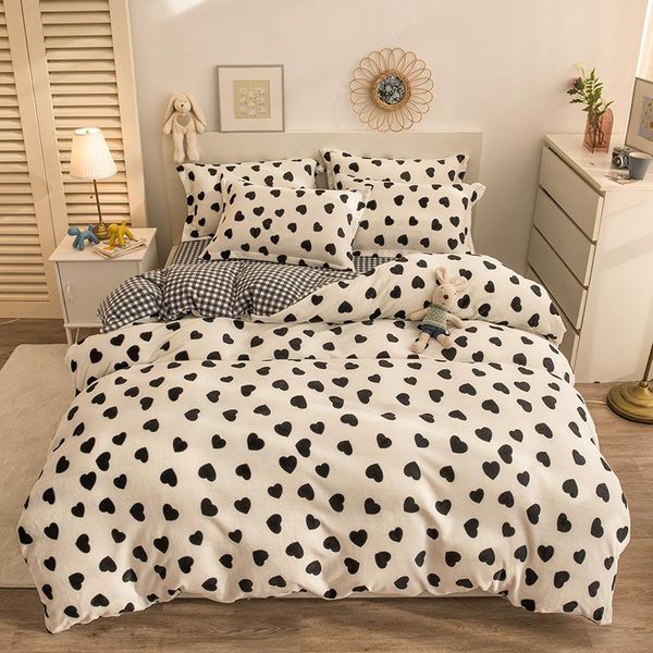 

bedding sets thick warm coral fleece 4pcs set cute printing quilt cover super soft velvet bed sheet pillowcase king size