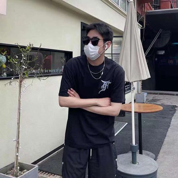 

21 summer fashion brand crosin sanskrit net red medal loose high street short sleeve t-shirt for men and women, White;black