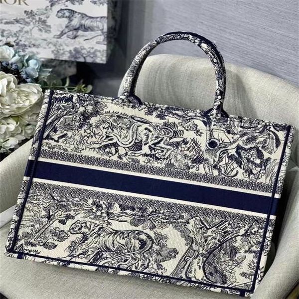 

bags women's fashion handbag embroidery 3d tiger pattern large capacity 41.5cm luxury brand shopping bag handbags handmade double sided