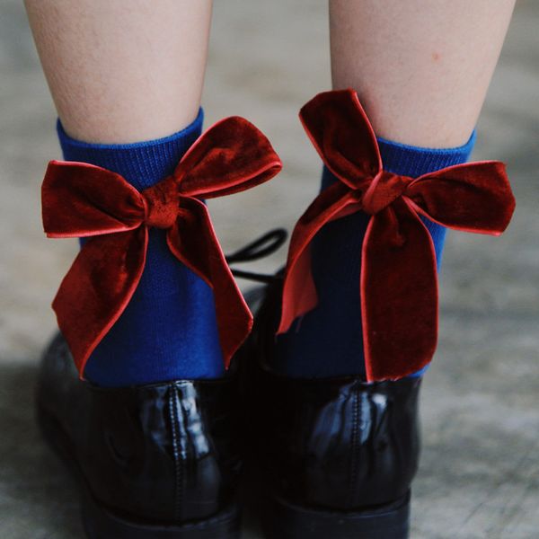 

wang xiaozhen gao luokou plain cotton heel veet bow female socks, Red;black