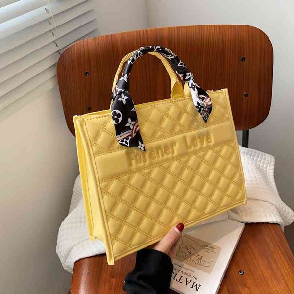 

2022 latest models handbag wholesale bags female silk scarf portable bag