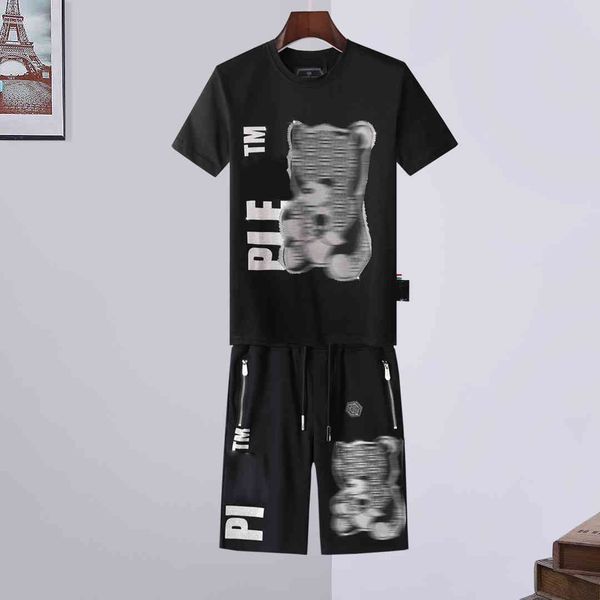 

2021ss men designer tracksuits cotton t shirt sets diamond summer shorts men designer clothes running bicycle casual two-piece set, Gray