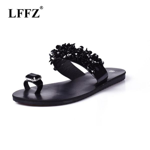 

lzzf 2021 fashion summer womens sandals flips flops shoes casuals slip ons loafers flat beach rivet crystal rhinestone tenis, Black