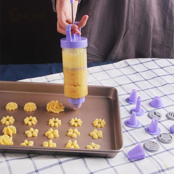 

baking & pastry tools 1 set creative handheld cookie cutter biscuit making press machine mold for maker accessories