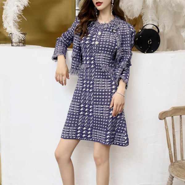 

casual dresses nightgown assemblies winter with beads button cardigan jacket + sleeveless dressing in casual suit d4mb, Black;gray