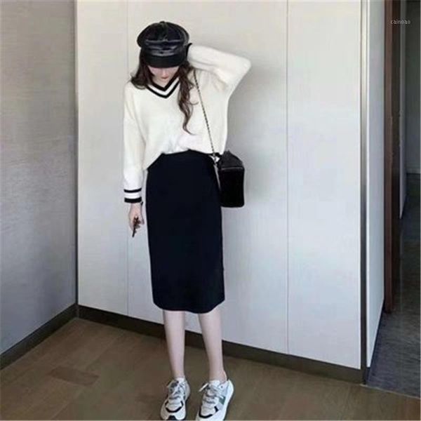 

women's sweaters 2021 simple winter solid colour v-neck casual knitted women long sleeve loose female knitwear, White;black