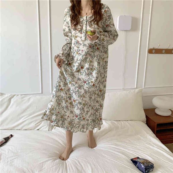 

women's sleepwear spring women loose vintage floral print nightgown retro 100%cotton long ruffle sleeve nightdress peter pan colla, Black;red