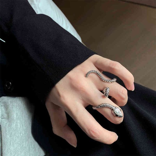 

designer rings huanzhi 2021 new hip hop punk silver colour wave bend snake metal vintage finger ring for cool women girls jewelry gifts, Golden;silver