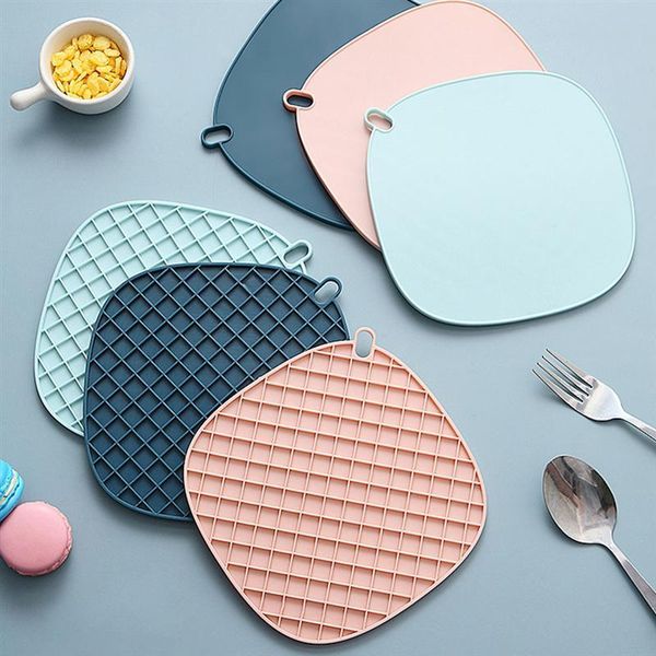

mats & pads 3pcs silicone anti-scald dish anti-skid coasters (assorted color)