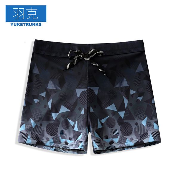 

men' swimming trunks quick dry loose men' large beach resort flat spring swimming trunks suit men' anti embarrassment shor, Red;black