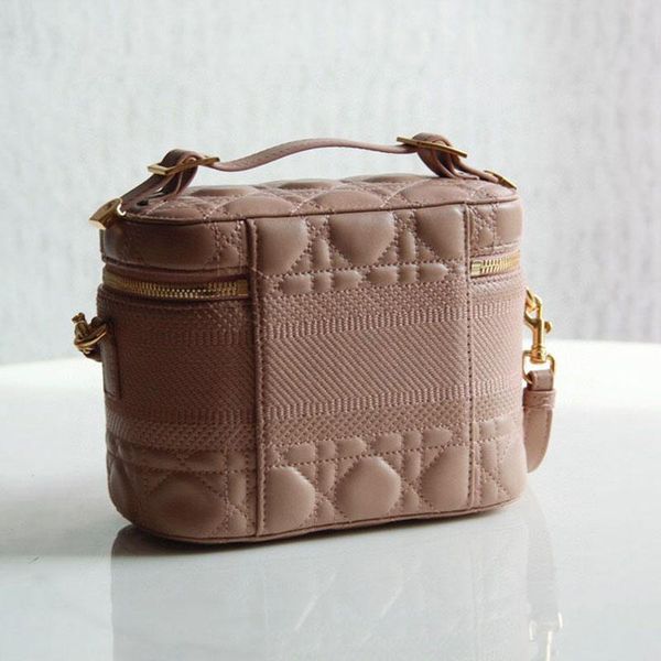 

evening bags 2021 women's cosmetics bag multi-color multi-style design unique appearance storage space three -selling list