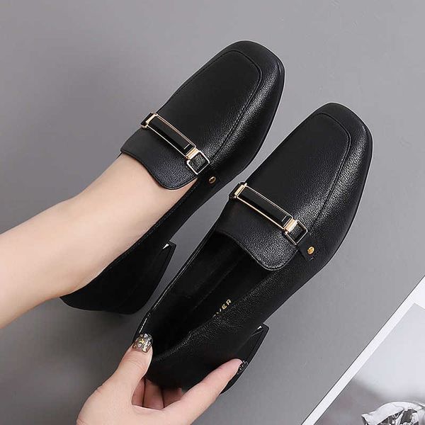 

2021 layer leather casual single sho autumn thick heel women's large 35-41 lefu