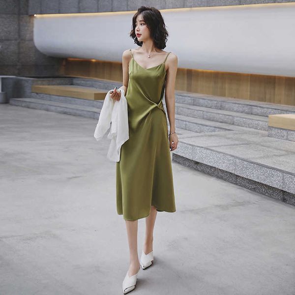 

wear it with blazer coat and suspender drs, women's slim waist, triacetic acid satin high-end temperament skirt 2021, Black;gray