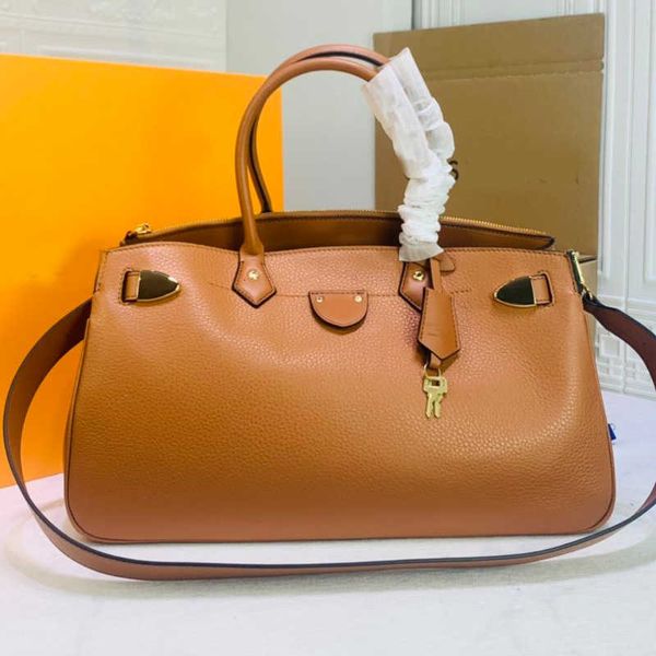 

quality tote bag women shoulder weekend outing bag oversized travel handbag pouch real leather bag inside zipper patch pocket