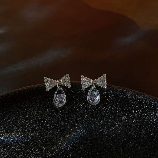 

s925 silver needle new versatile bowknot and diamond earrings, Black
