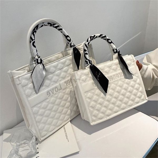 

70% off deals online large capacity spring and summer lingge bag women's 2022 new trendy net red fashion hand versatile ins tote bag c9