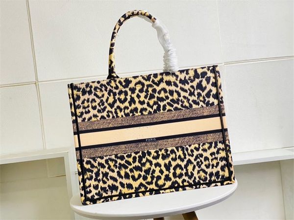 

dio luxury designer origina purse quality card holder france style women men purses key ring credit coin wallet bag charm brown canvas, Red;black