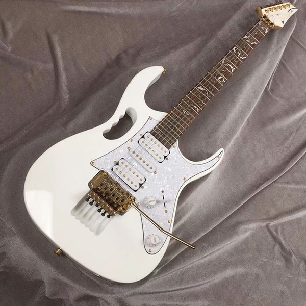 

7 v electric guitar, white luster, gold hardware, stock, fast delivery
