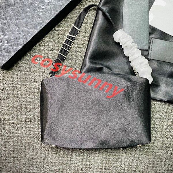 

designer lady luxury diamond letter fashion handbag 17cm delivery