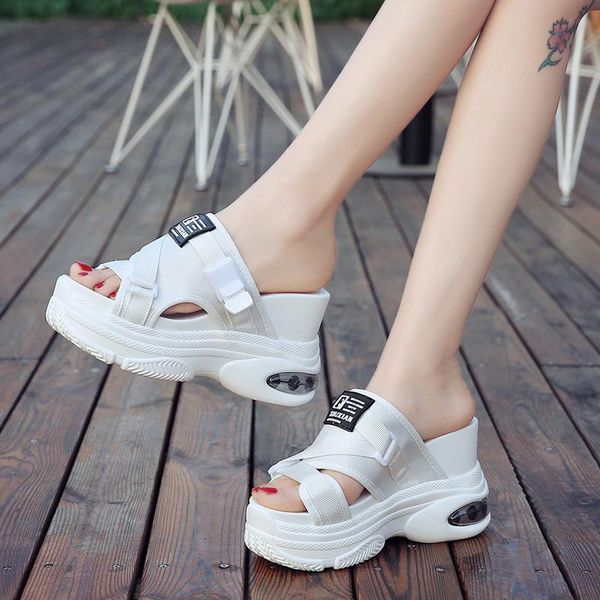 Chinelos de plataforma Mulheres 2021 verão mulher branco cunha toe sapatos de pé feminino flip flip flop slide slides zapatos mujer n1-96