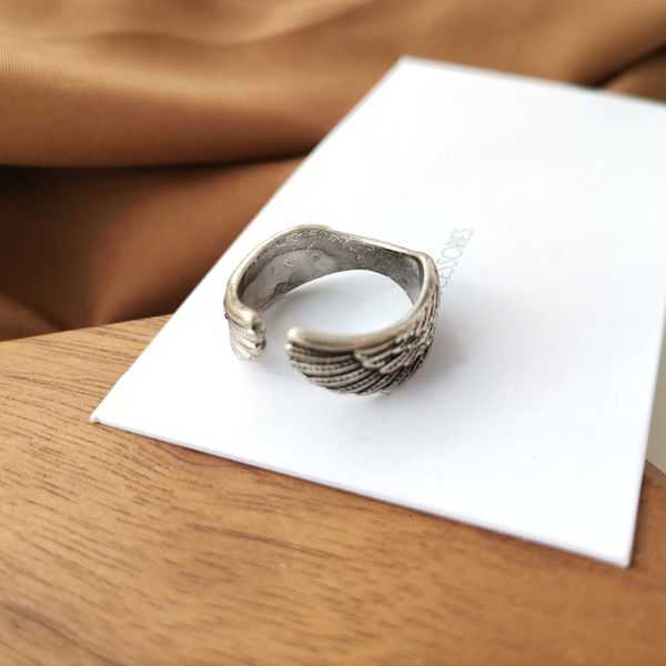 

new fashion wind restoring ancient ways is fashionable women ring wing shape index ring2829, Golden;silver