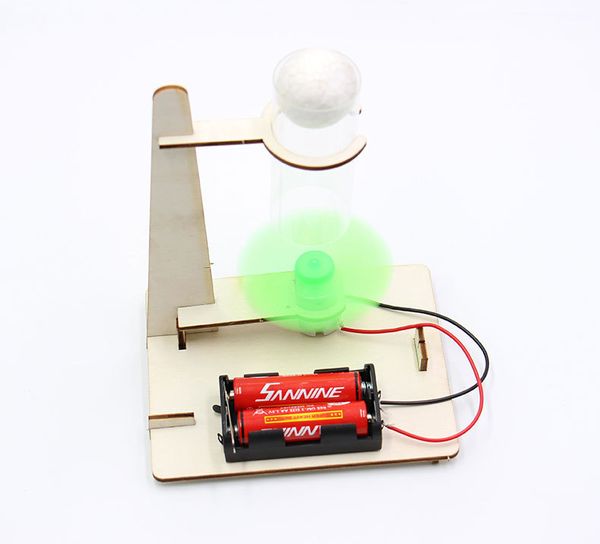 L'invenzione della tecnologia scientifica in legno degli studenti ha sospeso il puzzle dell'esperimento scientifico del materiale di assemblaggio manuale della palla volante