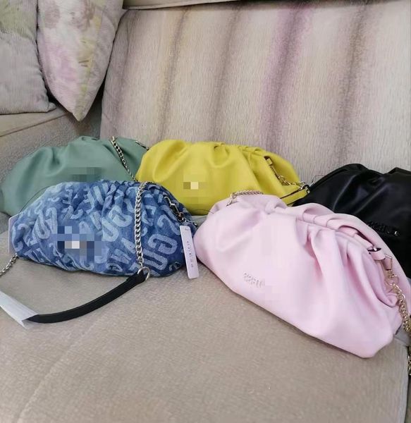 

g's new women's bag still has letter printing cloud hand -dy810926