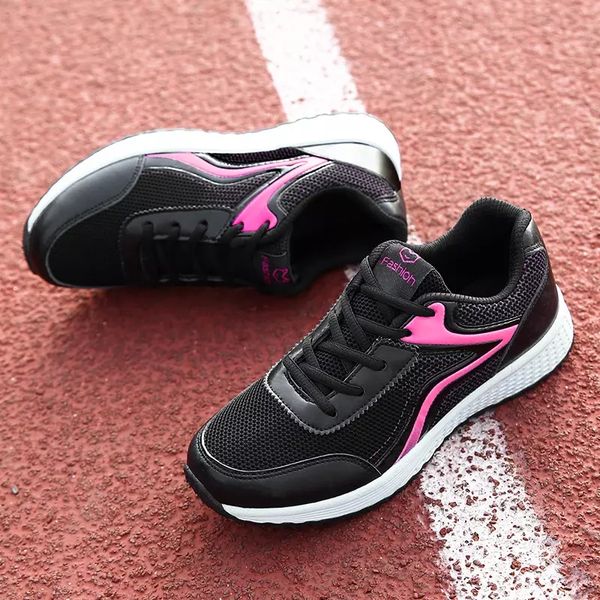 

black women shoes for 2021 running men designer pink blue white fashion mens womens trainers outdoor sports sneakers size 35-42 19772 s s