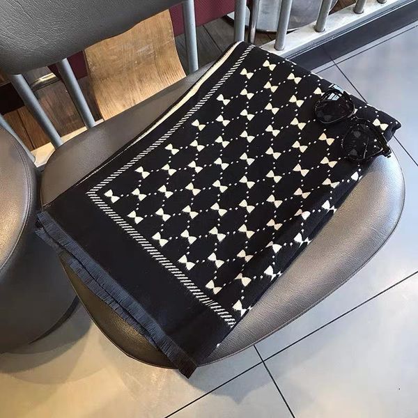

scarves autumn and winter 2021 korean version small fragrant print bow double-sided cashmere women's scarf,soft warm shawl, Blue;gray