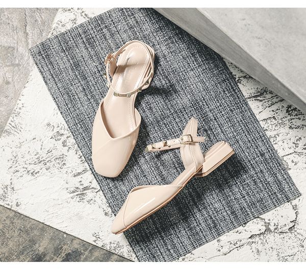 

Fairy style Baotou shoes low heel flat sandals 2021 summer square head rivet button Roman shoe thick, Cards are not shipped separately