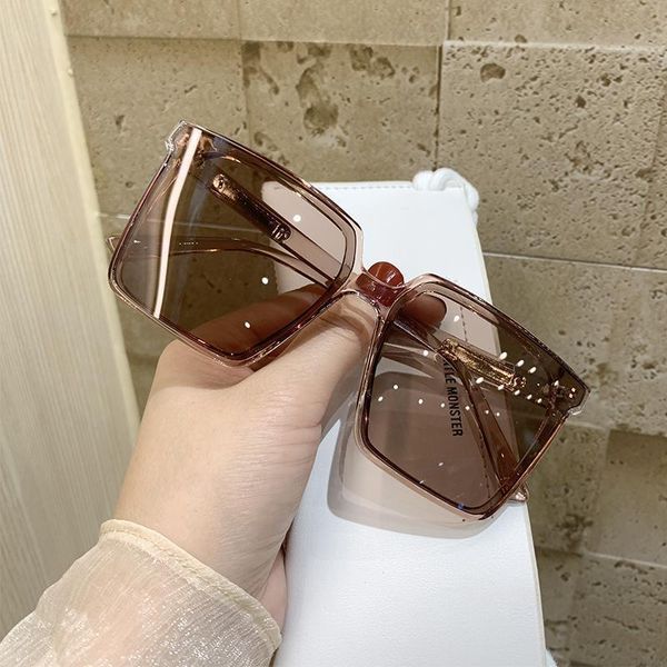 

sunglasses men's and women's trendy fashion anti-uv eye protection, White;black
