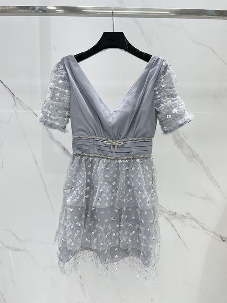 

rhinestone lace v-neck pleated short sleeve dress, Black;gray