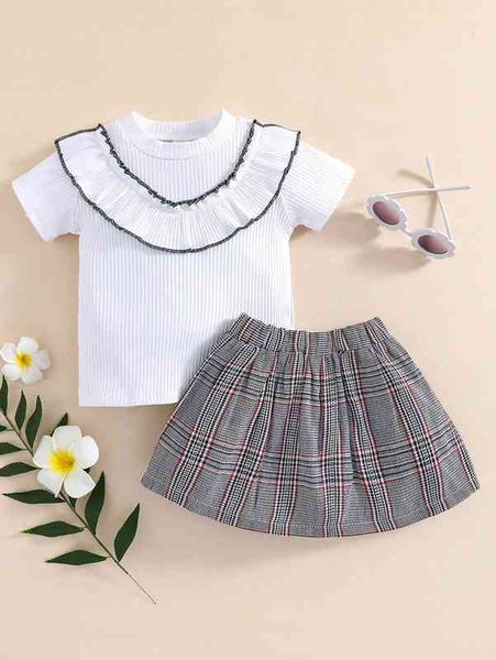 

baby ruffle trim tee & plaid print skirt she, White