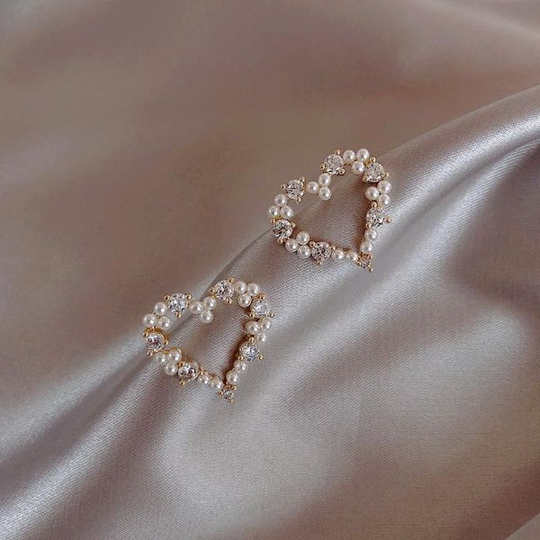 

stud 2021 love pearl earrings heart-shaped rhinestone earring women girl party personality temperament jewelry gift, Golden;silver