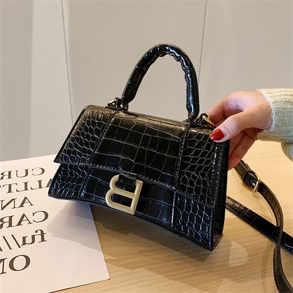 

new hourglass bag women's leisure personalized Single Shoulder Messenger Bag Black Crocodile pattern small square Purse
