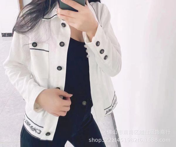 

jacket ch family 2021 autumn single breasted white pocket embroidered letter knitted long sleeve short coat female, Black;brown