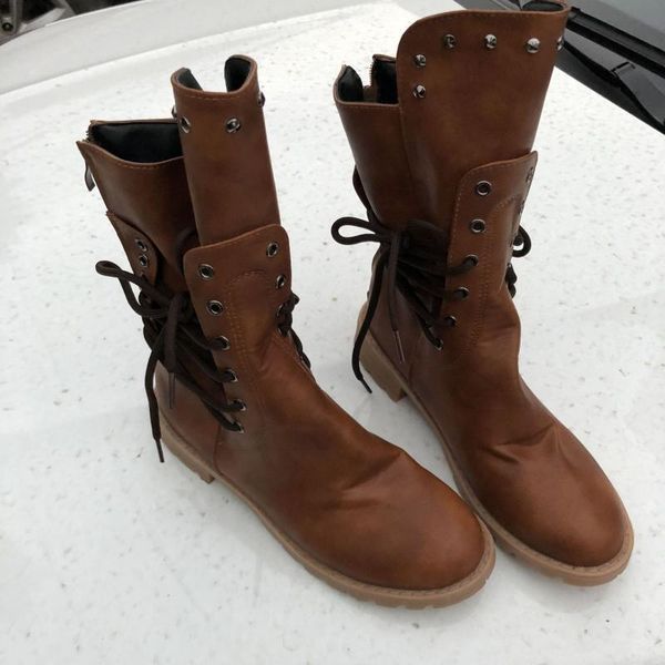 

boots autumn/winter 2021 women's shoes with cross strap and large size flat rivet, Black