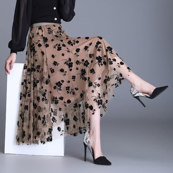 

flocking mesh half female autumn 2021 new small man slim hanging feeling floral yarn fairy pleated skirt, Black