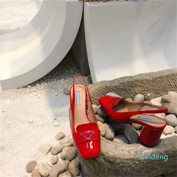 

2021 latest high-end dress shoes fashion classic wedding shoes women's black party fashion flat luxury designer shoes real leather sand