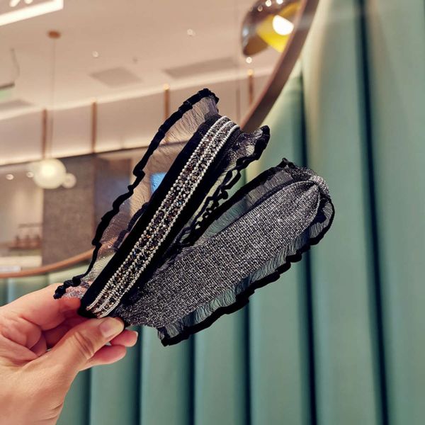 

ornaments with edge simple hoop buckle, Black;brown