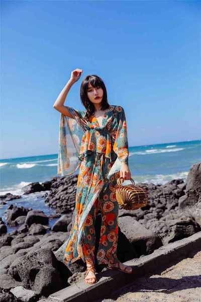 

retro v-neck flared sleeve holiday wide-leg pants suit, White