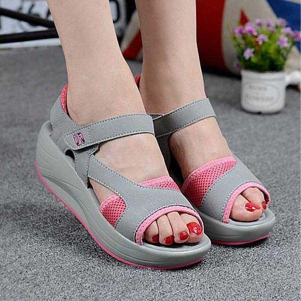 

summer wedge shoes woman 2021 new fashion mesh breathable hook loop sandal women platform casual sneakers y0721, Black