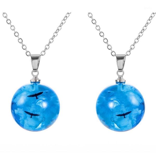

pendant necklaces 2021 blue sky white clouds round necklace jewelry for ladies chic flying eagle animal chain1, Silver